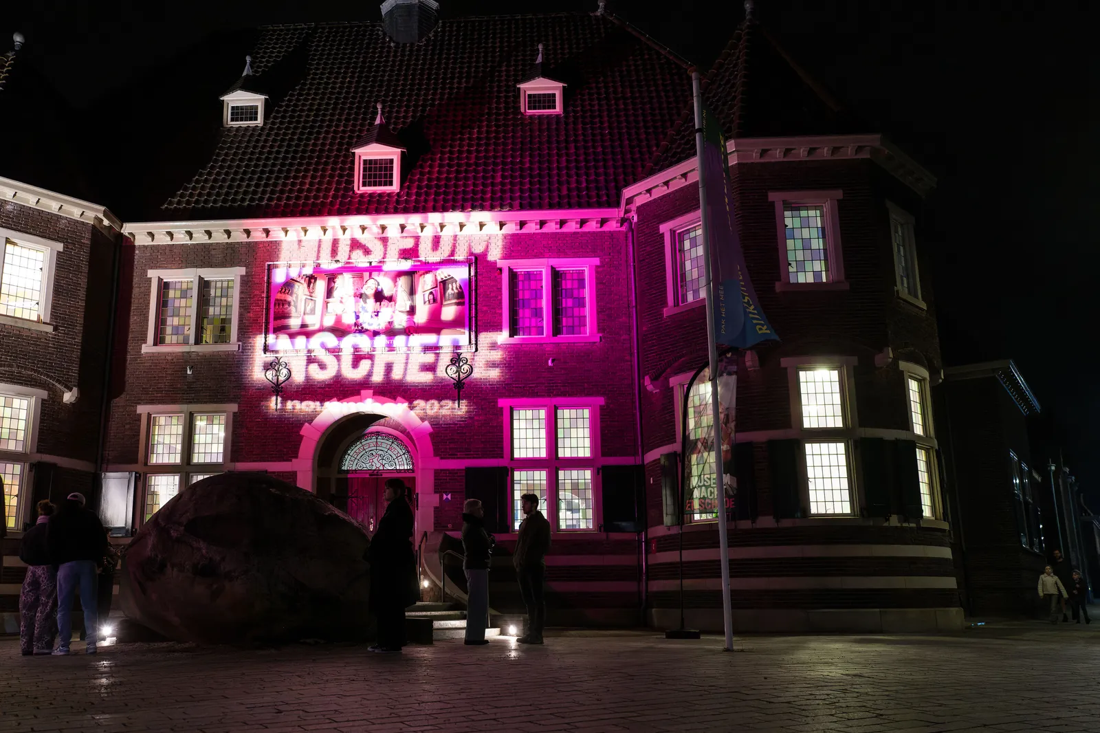 #NLBEELD# RMT2025 - ENSCHEDE - Museumnacht 2025 in Rijksmuseum Twenthe en de Museumfabriek.
EDITIE: RIJKSMUSEUM TWENTHE
FOTO: Lars Smook LS20251108