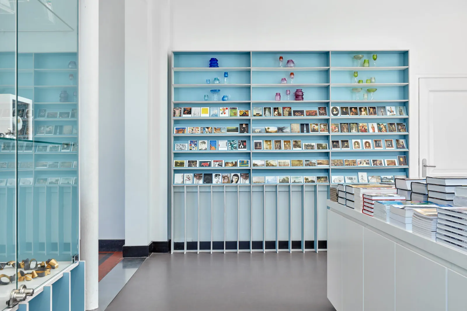 4376dfb2b97fee656fdc407b200ef12e73bebd21