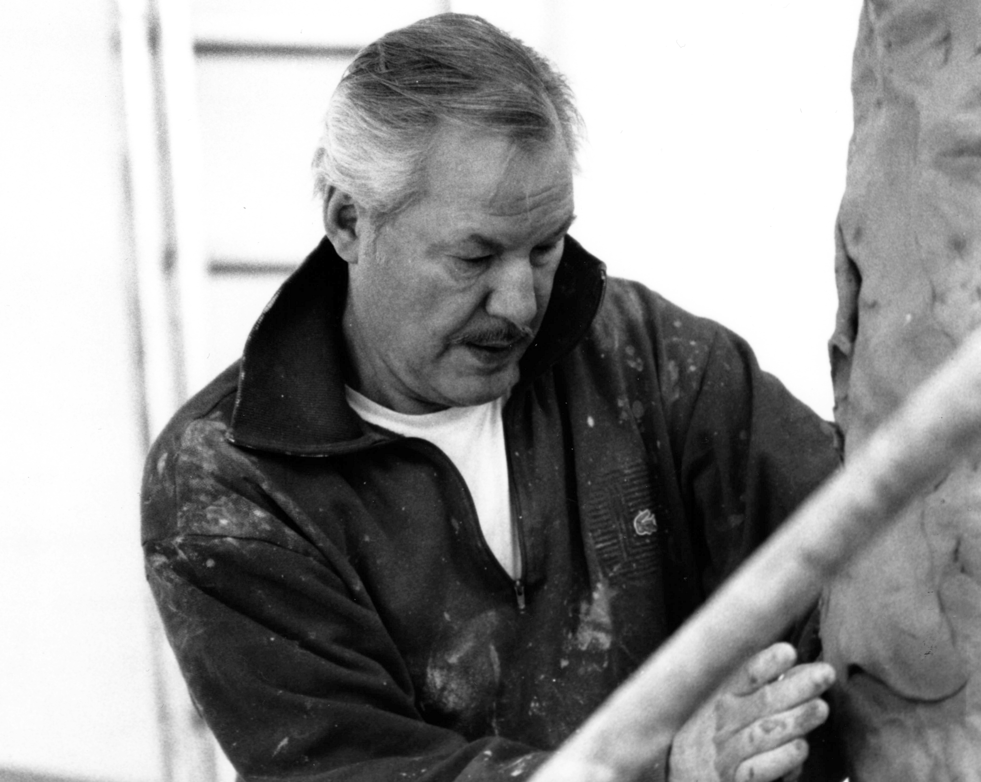 Armando aan het werk aan Fahne 1989 02 detail foto Victor Nieuwenhuijs